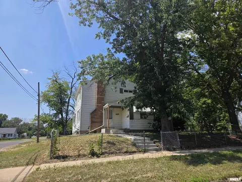 1419 S Westmoreland Ave, Peoria, IL 61605
