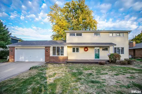 120 N Indiana St, Morton, IL 61550