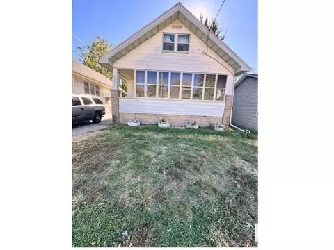 2322 W Marquette St, Peoria, IL 61605