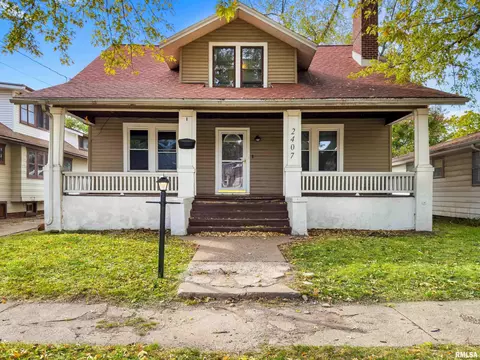 2407 N Central Ave, Peoria, IL 61603