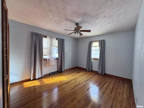 Bedroom - 208 Jana Rd, Macomb, IL 61455 photo 2 of 3