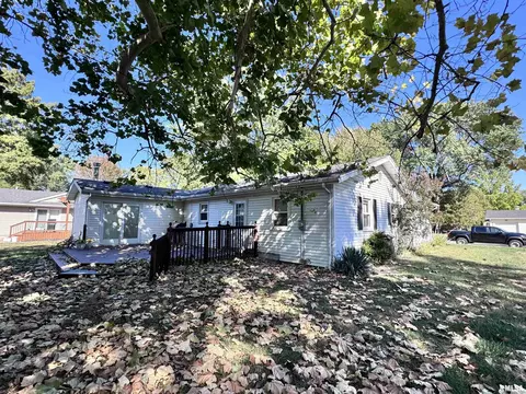 Exterior - 208 Jana Rd, Macomb, IL 61455 photo 3 of 4