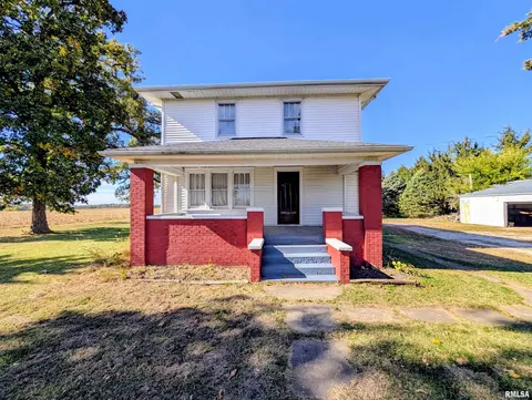 20560 E 250th St, Blandinsville, IL 61420