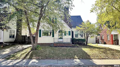2624 W Moss Ave, Peoria, IL 61604