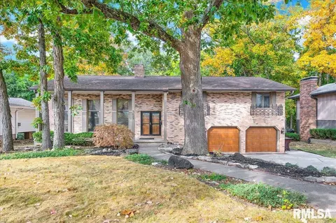 3413 W Capitol Dr, Peoria, IL 61614