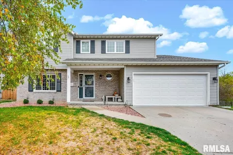 5504 N Pepperwood Ct, Peoria, IL 61615