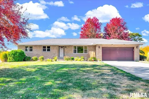 5929 N Heinz Ln, Edwards, IL 61528