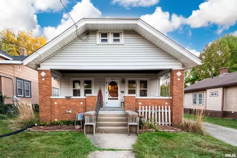 802 W Gift Ave, Peoria, IL 61604