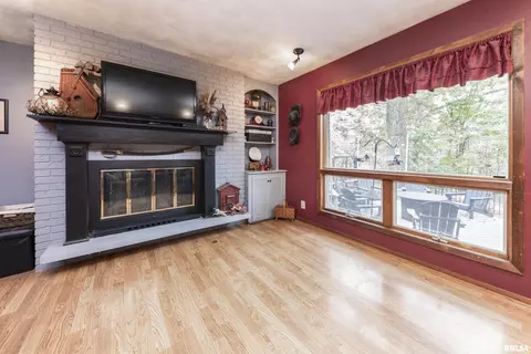 Living - 1320 W Cedar Hills Dr, Dunlap, IL 61525 photo 4 of 8