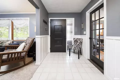Entry Way - 1320 W Cedar Hills Dr, Dunlap, IL 61525 photo 1 of 2