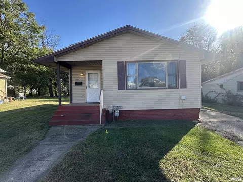 1030 W Berrien St, Galesburg, IL 61401