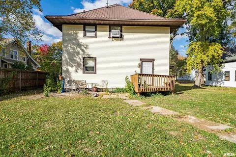 Exterior - 604 E 3rd St, Delavan, IL 61734 photo 8 of 10