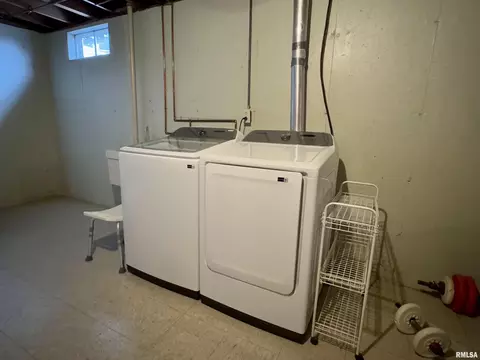 Other - 1347 Carolbeth Ave, Macomb, IL 61455 photo 7 of 10
