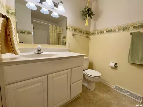 Bath - 1347 Carolbeth Ave, Macomb, IL 61455 photo 5 of 5