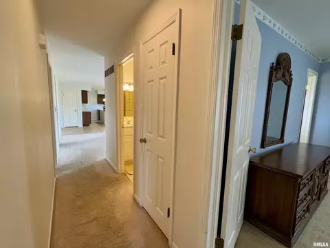 Entry Way - 1347 Carolbeth Ave, Macomb, IL 61455 photo 3 of 3
