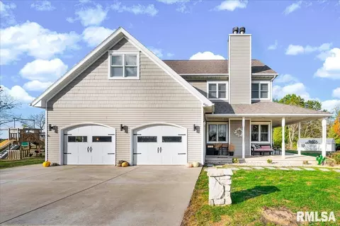 Exterior - 493 Reaba Ave, Congerville, IL 61729 photo 8 of 11