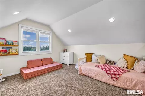 Bedroom - 493 Reaba Ave, Congerville, IL 61729 photo 7 of 9