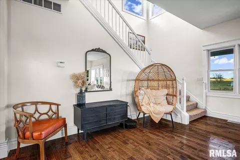 Entry Way - 493 Reaba Ave, Congerville, IL 61729 photo 1 of 4