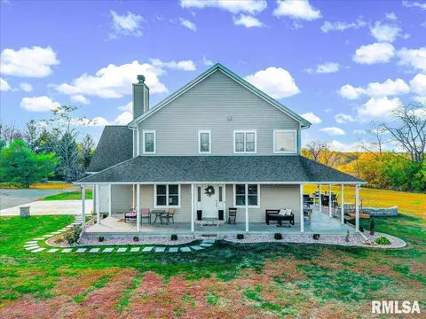 Exterior - 493 Reaba Ave, Congerville, IL 61729 photo 2 of 11