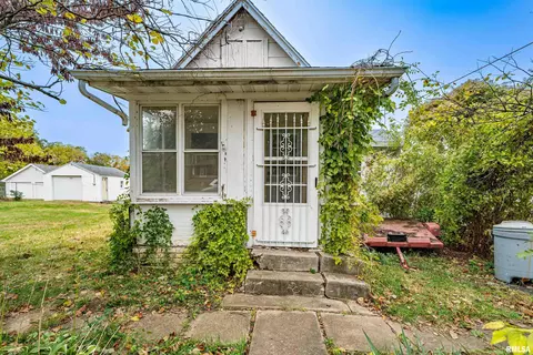 228 Crescent Ave, East Peoria, IL 61611