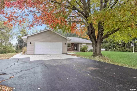 29780 E Northrup Rd, Trivoli, IL 61569 photo 2