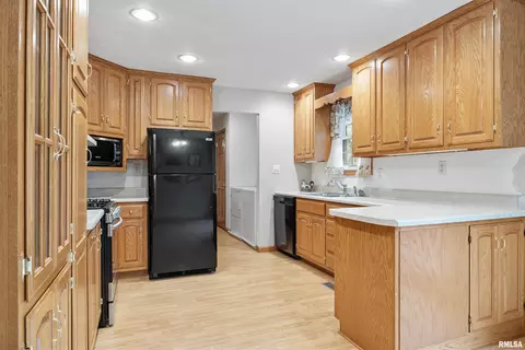29780 E Northrup Rd, Trivoli, IL 61569 photo 6