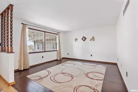 29780 E Northrup Rd, Trivoli, IL 61569 photo 10