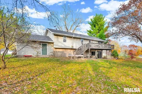 Exterior - 10520 W Sir Durham Ct, Mapleton, IL 61547 photo 7 of 10