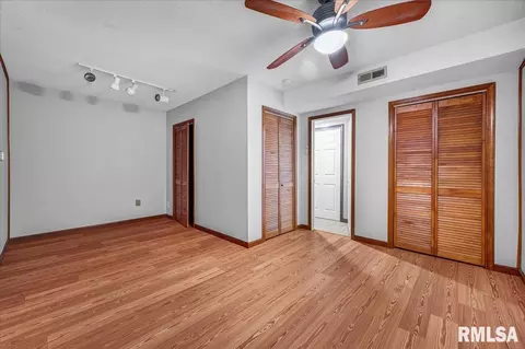 Bedroom - 10520 W Sir Durham Ct, Mapleton, IL 61547 photo 6 of 6
