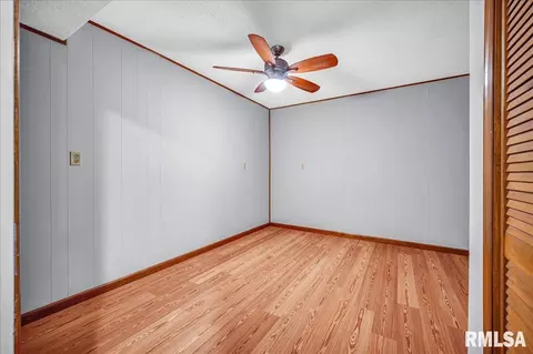 Bedroom - 10520 W Sir Durham Ct, Mapleton, IL 61547 photo 5 of 6