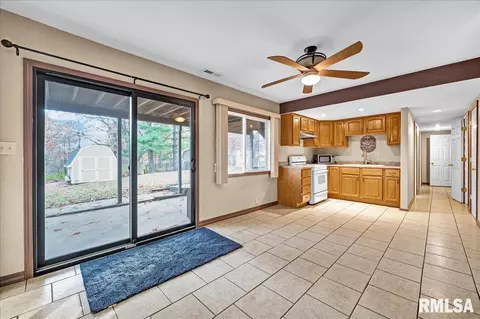 Entry Way - 10520 W Sir Durham Ct, Mapleton, IL 61547 photo 1 of 2