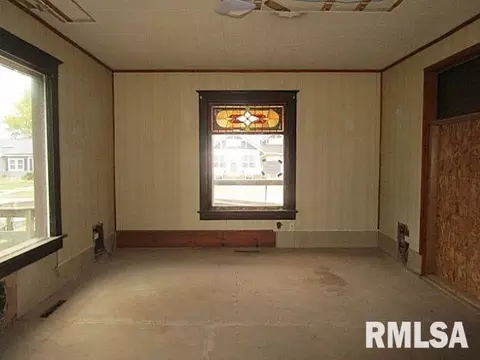 Living - 419 E Walnut St, Washburn, IL 61570 photo 1 of 2