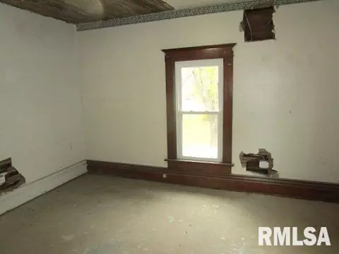 Bedroom - 419 E Walnut St, Washburn, IL 61570 photo 2 of 3
