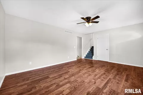 Living - 104 Robert Dr, Normal, IL 61761 photo 2 of 4