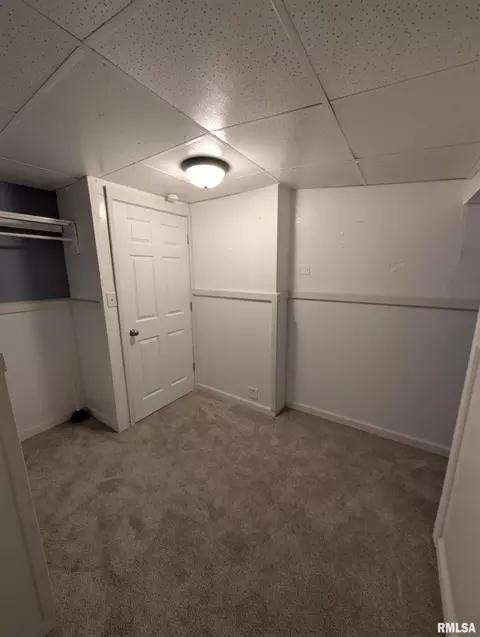 944 E Walnut Ave, Canton, IL 61520 photo 27