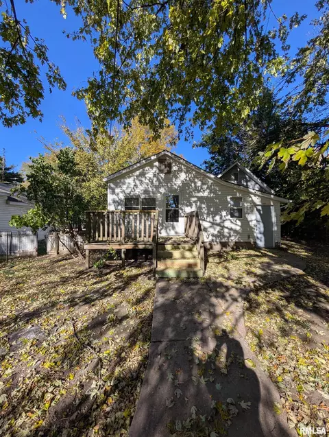 944 E Walnut Ave, Canton, IL 61520 photo 41