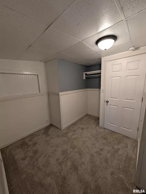 944 E Walnut Ave, Canton, IL 61520 photo 21