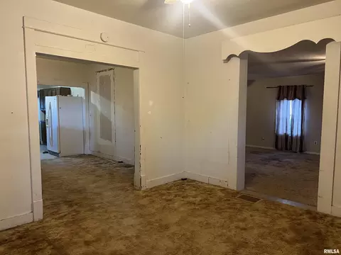 Living - 109 E Laurel St, Table Grove, IL 61482 photo 2 of 4