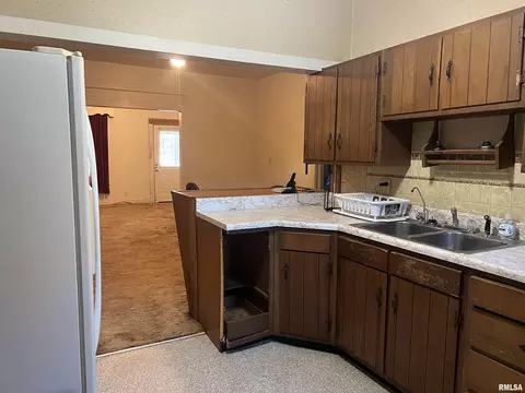 Kitchen - 109 E Laurel St, Table Grove, IL 61482 photo 2 of 2