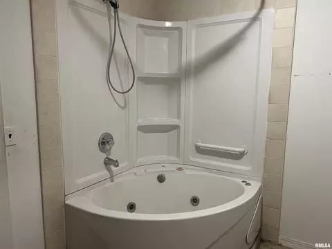Bath - 109 E Laurel St, Table Grove, IL 61482 photo 1 of 5