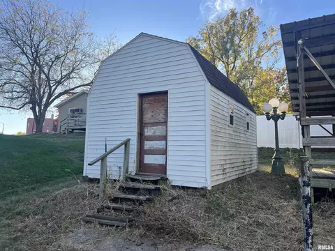 Other - 109 E Laurel St, Table Grove, IL 61482 photo 1 of 6