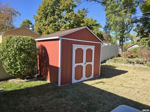2 Rose Ct, Pekin, IL 61554 photo 38