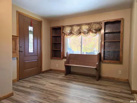 2 Rose Ct, Pekin, IL 61554 photo 7
