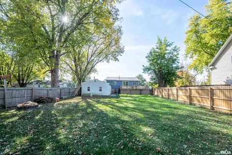 1212 E Adams St, Macomb, IL 61455 photo 46