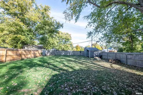1212 E Adams St, Macomb, IL 61455 photo 43