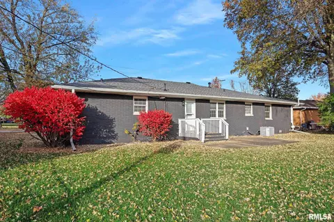 Other - 916 E Jackson St, Morton, IL 61550 photo 2 of 9