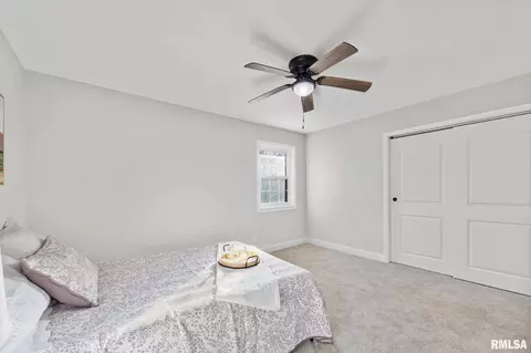 Bedroom - 916 E Jackson St, Morton, IL 61550 photo 1 of 3