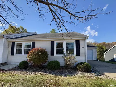 130 Arlington Dr, Macomb, IL 61455