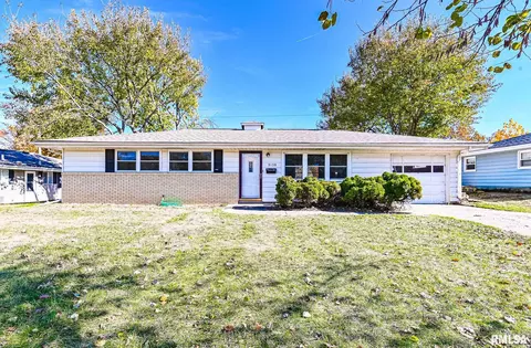 2138 N Windermere Ave, Peoria, IL 61604