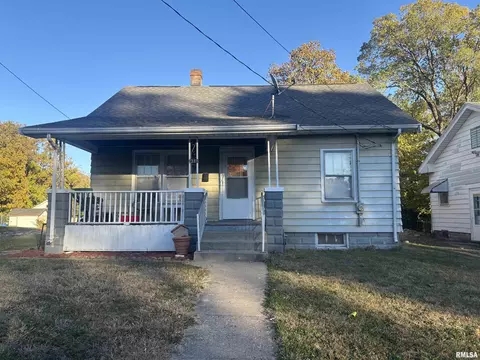 2318 N Ellis St, Peoria, IL 61604